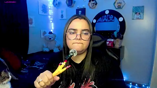 Snapshot of Luise_Meyrink chatting on 03.01.25 Luise Meyrink online show from 03.01.25