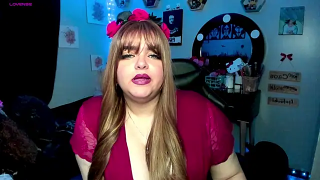 Snapshot of Luise_Meyrink chatting on 03.11.25 Luise Meyrink online show from 03.11.25