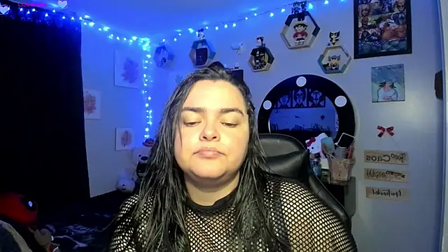 Snapshot of Luise_Meyrink chatting on 03.20.25 Luise Meyrink online show from 03.20.25