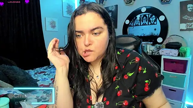 Snapshot of Luise_Meyrink chatting on 09.24.25 Luise Meyrink online show from 09.24.25