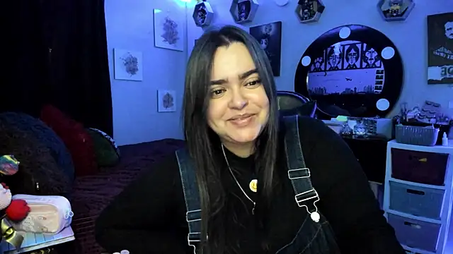 Snapshot of Luise_Meyrink chatting on 01.17.26 Luise Meyrink online show from 01.17.26