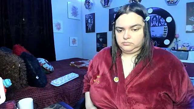 Snapshot of Luise_Meyrink chatting on 02.22.26 Luise Meyrink online show from 02.22.26