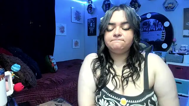 Snapshot of Luise_Meyrink chatting on 02.24.26 Luise Meyrink online show from 02.24.26