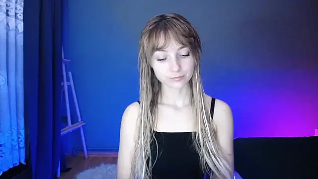 LuciaYoung online show from 03.17.25