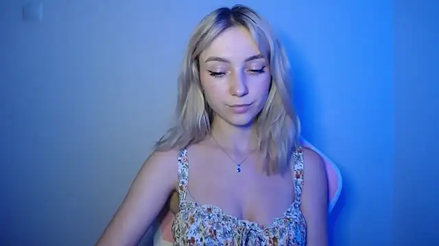 LuciaYoung online show from 07.16.26