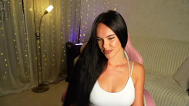 Snapshot of Dilara054 chatting on 09.29.25 Dilara054 online show from 09.29.25