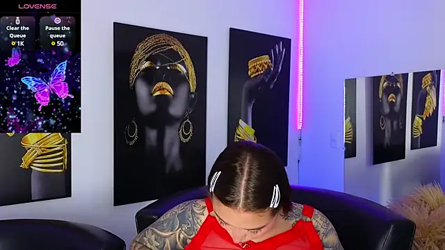  brenna hanson online show from 02.08.25