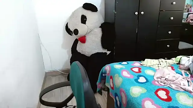  annie rosse online show from 04.17.26