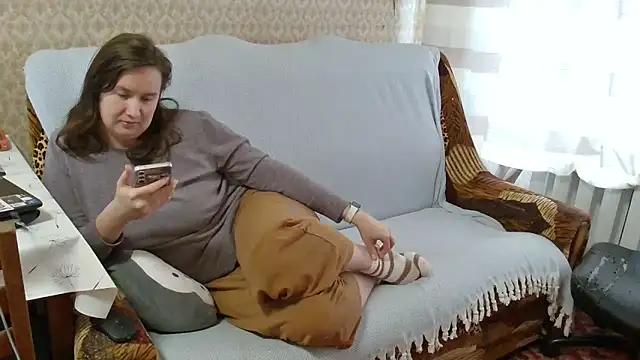 franceska blue online show from 02.12.26