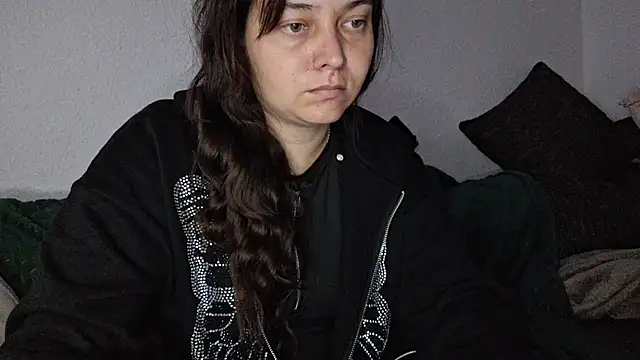 Cyndee Winter online show from 09.17.25