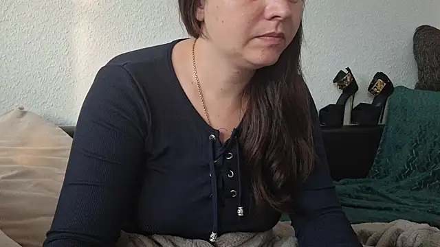 Cyndee Winter online show from 09.20.25