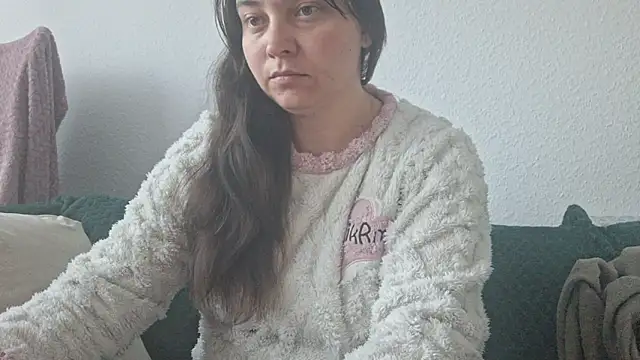 Cyndee Winter online show from 10.15.25