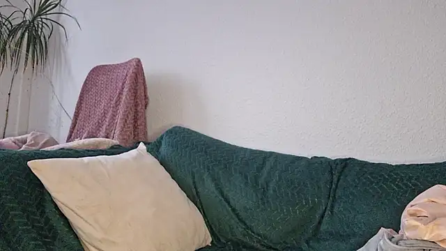 Cyndee Winter online show from 11.25.25