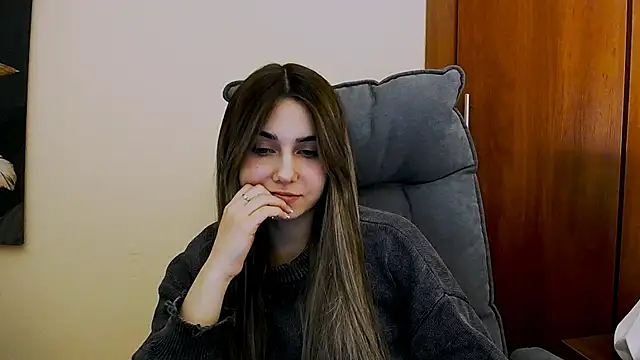 Snapshot of Lili_magic chatting on 03.19.25 Lili magic online show from 03.19.25
