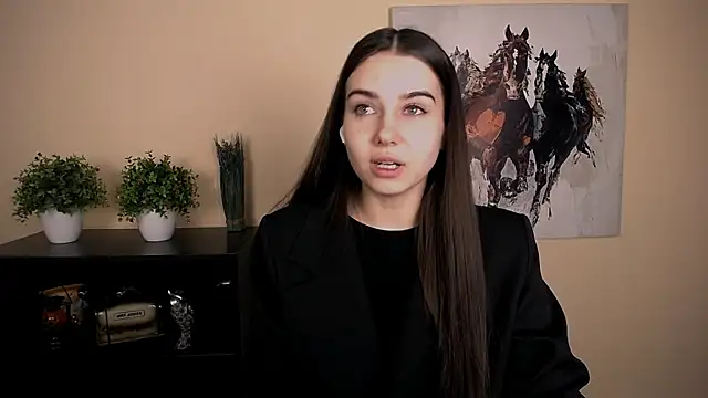 Lili magic online show from 02.05.26