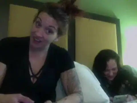 Snapshot of bella8769 chatting on 02.22.25 bella8769 online show from 02.22.25