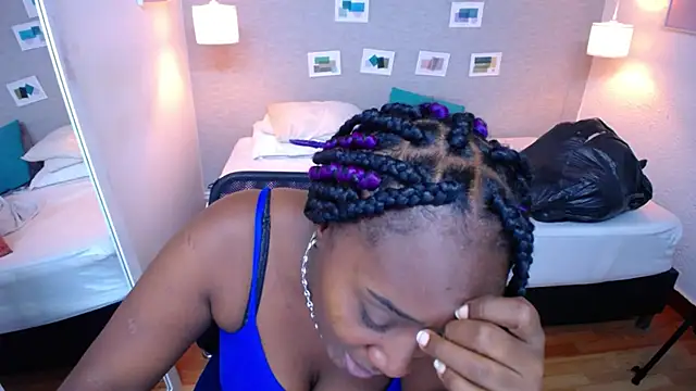 kiara evanss online show from 03.05.25