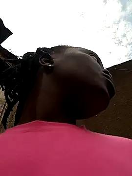 Snapshot of pretty_amaal chatting on 12.13.24 pretty amaal online show from 12.13.24