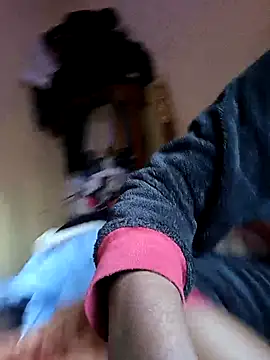 Snapshot of pretty_amaal chatting on 10.08.25 pretty amaal online show from 10.08.25