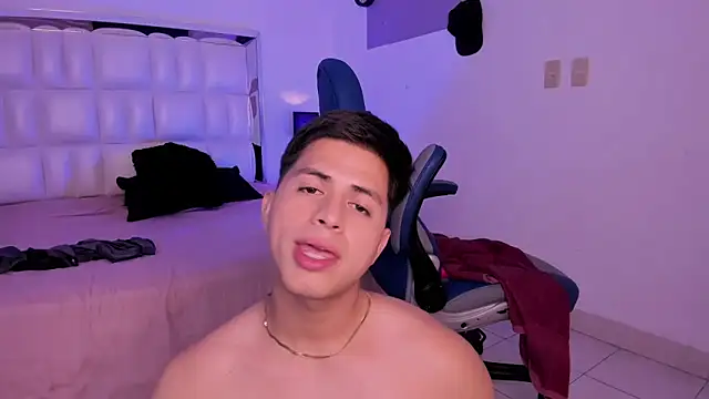 Snapshot of Niicky1_ chatting on 12.29.24 Niicky1  online show from 12.29.24