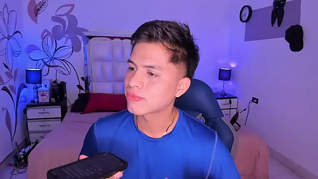 Snapshot of Niicky1_ chatting on 01.28.25 Niicky1  online show from 01.28.25