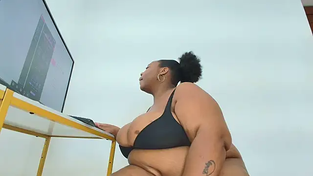 Breisy bigboobs online show from 11.24.25