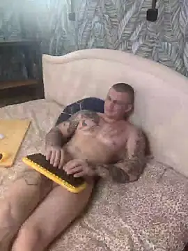 Snapshot of MrrKray chatting on 02.06.25 MrrKray online show from 02.06.25