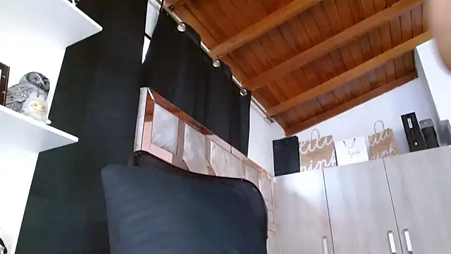 CONNY BENSS online show from 10.06.25