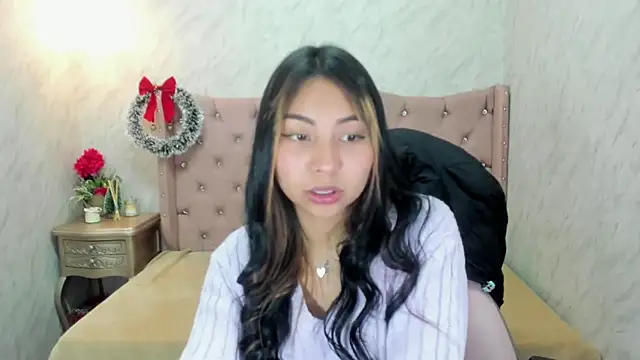 Snapshot of XSmaggiiee chatting on 01.06.25 XSmaggiiee online show from 01.06.25