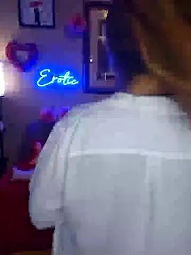 Snapshot of Erotic_and_Exotic chatting on 01.31.25 Erotic and Exotic online show from 01.31.25