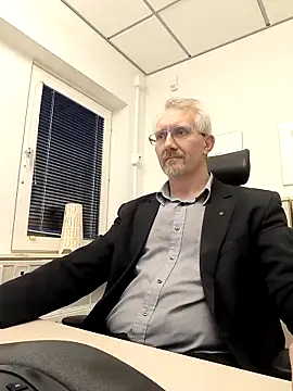 tom-swede online show from 12.22.25