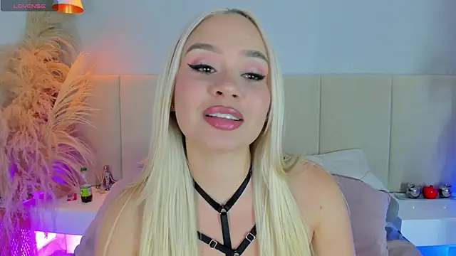 sofia pamela online show from 09.24.25