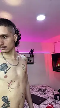 Snapshot of TheKing6ix9ine69 chatting on 06.14.26 TheKing6ix9ine69 online show from 06.14.26