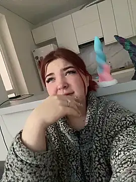 RosieMoons online show from 02.14.25