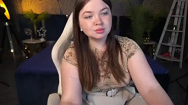 RosieMoons online show from 09.27.25