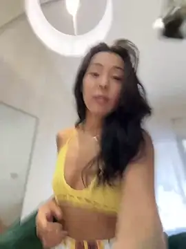 Snapshot of IzanamiTime chatting on 01.12.25 IzanamiTime online show from 01.12.25