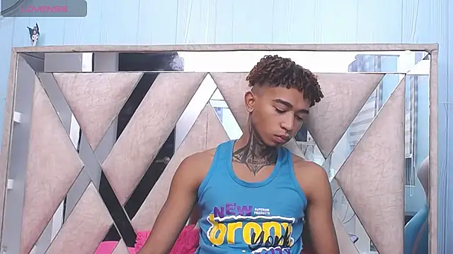 sexy blacks  online show from 02.10.25