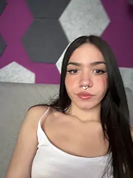 Snapshot of ShannonShanny chatting on 03.16.25 ShannonShanny online show from 03.16.25