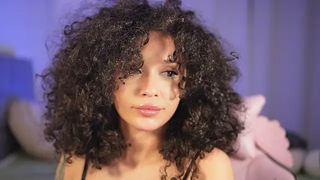 Snapshot of Moan4u chatting on 01.28.25 Moan4u online show from 01.28.25