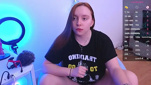  Yummy Girl  online show from 12.30.24