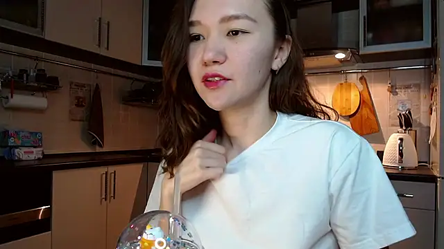 Kelly Yon online show from 03.16.25