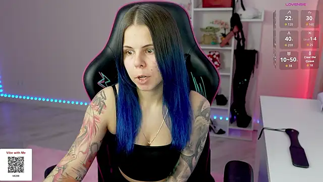 Snapshot of Latex_Kitty chatting on 02.24.26 Latex Kitty online show from 02.24.26