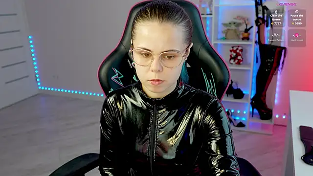 Latex Kitty online show from 06.03.26