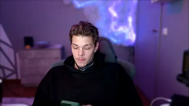 Snapshot of DENIS_HERE chatting on 12.14.24 DENIS HERE online show from 12.14.24