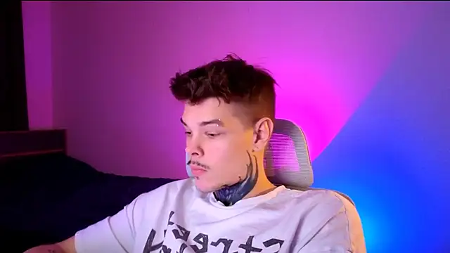 DENIS HERE online show from 02.12.26