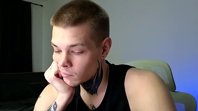 DENIS HERE online show from 05.25.26