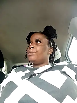 Snapshot of SA-SQUIRTER29 chatting on 09.19.25 SA-SQUIRTER29 online show from 09.19.25