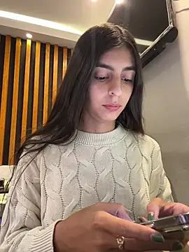Snapshot of cristel_17 chatting on 06.22.26 cristel 17 online show from 06.22.26