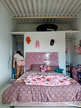 Snapshot of Conejita_XV chatting on 10.02.25 Conejita XV online show from 10.02.25