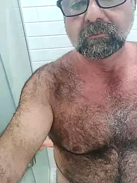 Snapshot of chainjulious chatting on 02.19.25 chainjulious online show from 02.19.25